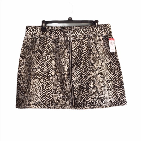 AMP Dresses & Skirts - AMP Skirt Size XL Junior’s.